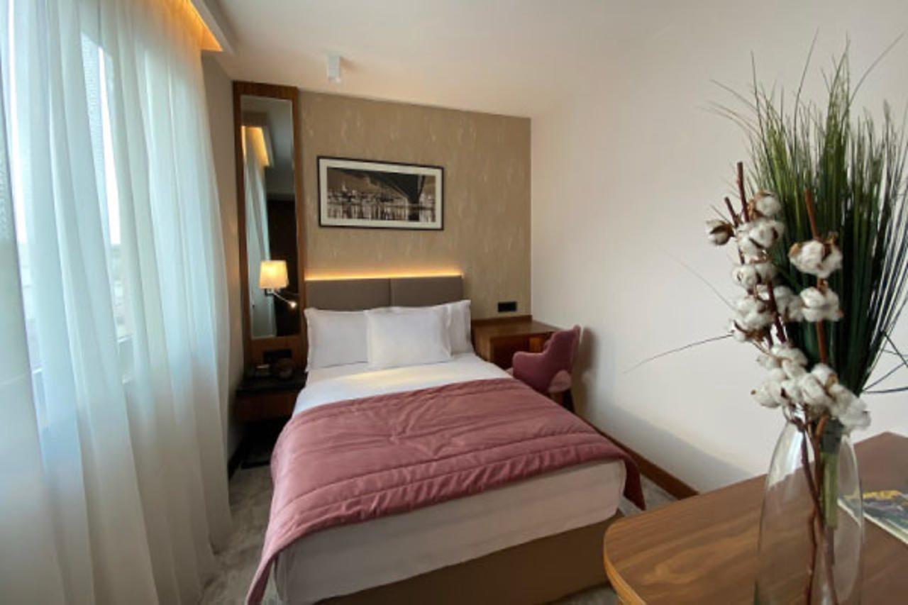Central Point Hotel Beograd Exterior foto